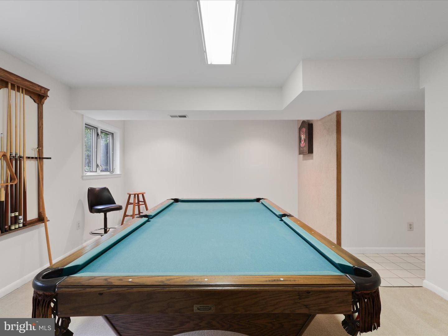 Clifton, Virginia, 20124, United States, 5 Bedrooms Bedrooms, ,4 BathroomsBathrooms,Residential,Active,1943827