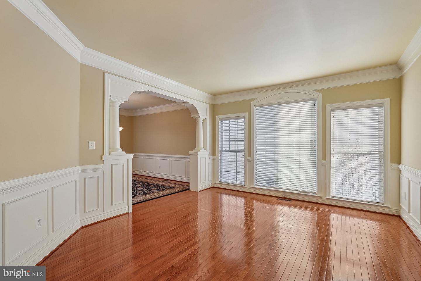 Chantilly, Virginia, 20152, United States, 4 Bedrooms Bedrooms, ,5 BathroomsBathrooms,Residential,Active,2015820