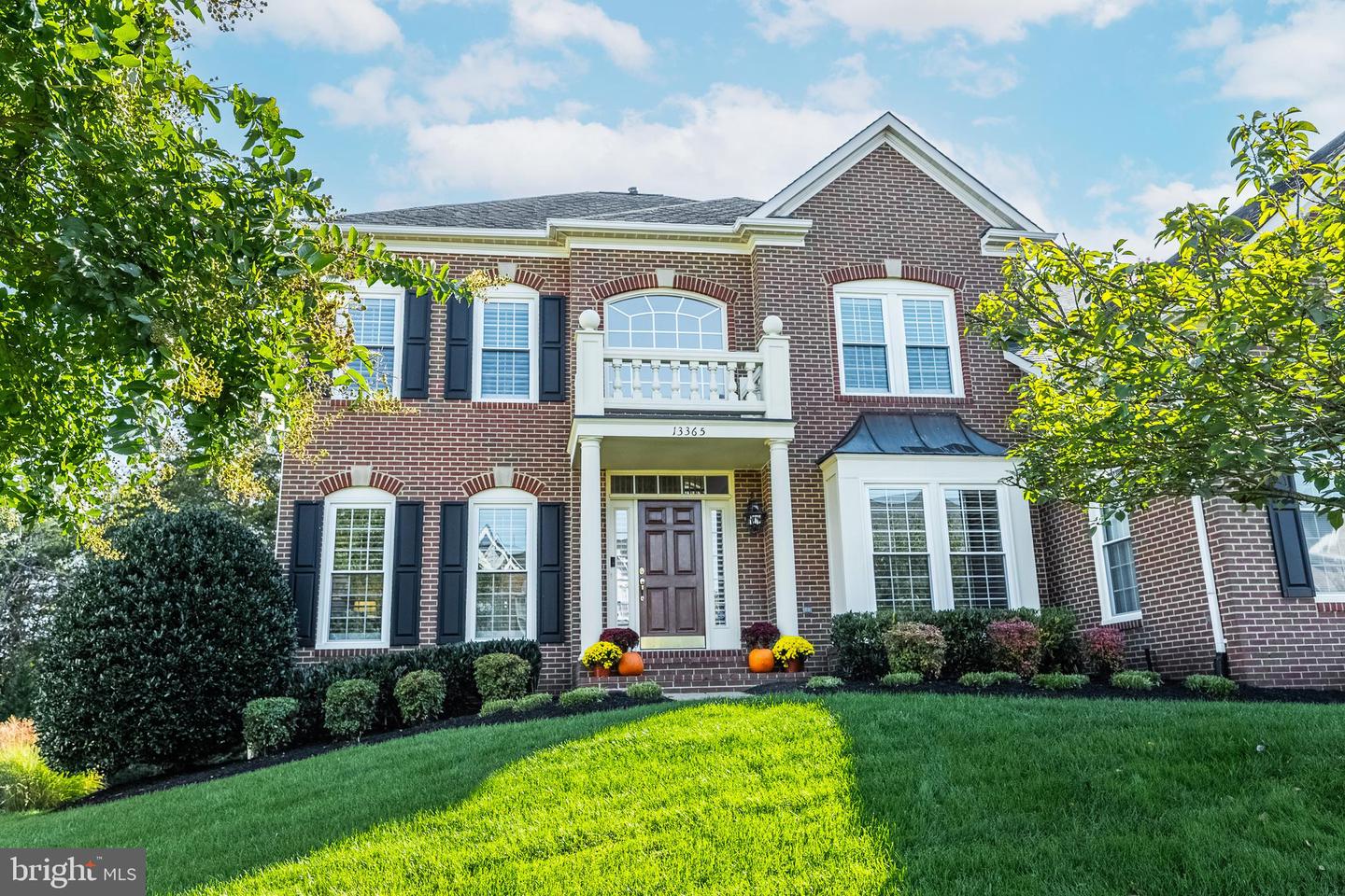 Haymarket, Virginia, 20169, United States, 5 Bedrooms Bedrooms, ,5 BathroomsBathrooms,Residential,Active,1961953