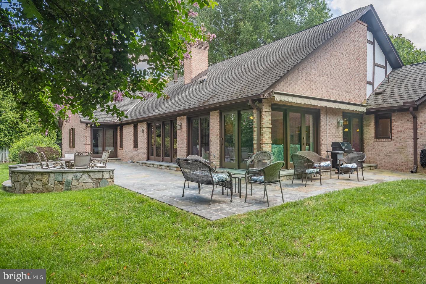 Potomac, Maryland, 20854, United States, 5 Bedrooms Bedrooms, ,6 BathroomsBathrooms,Residential,Active,1988488