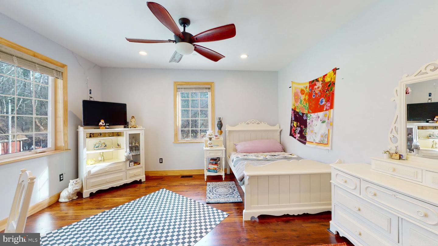 Broomall, Pennsylvania, 19008, United States, 6 Bedrooms Bedrooms, ,8 BathroomsBathrooms,Residential,Active,1738458