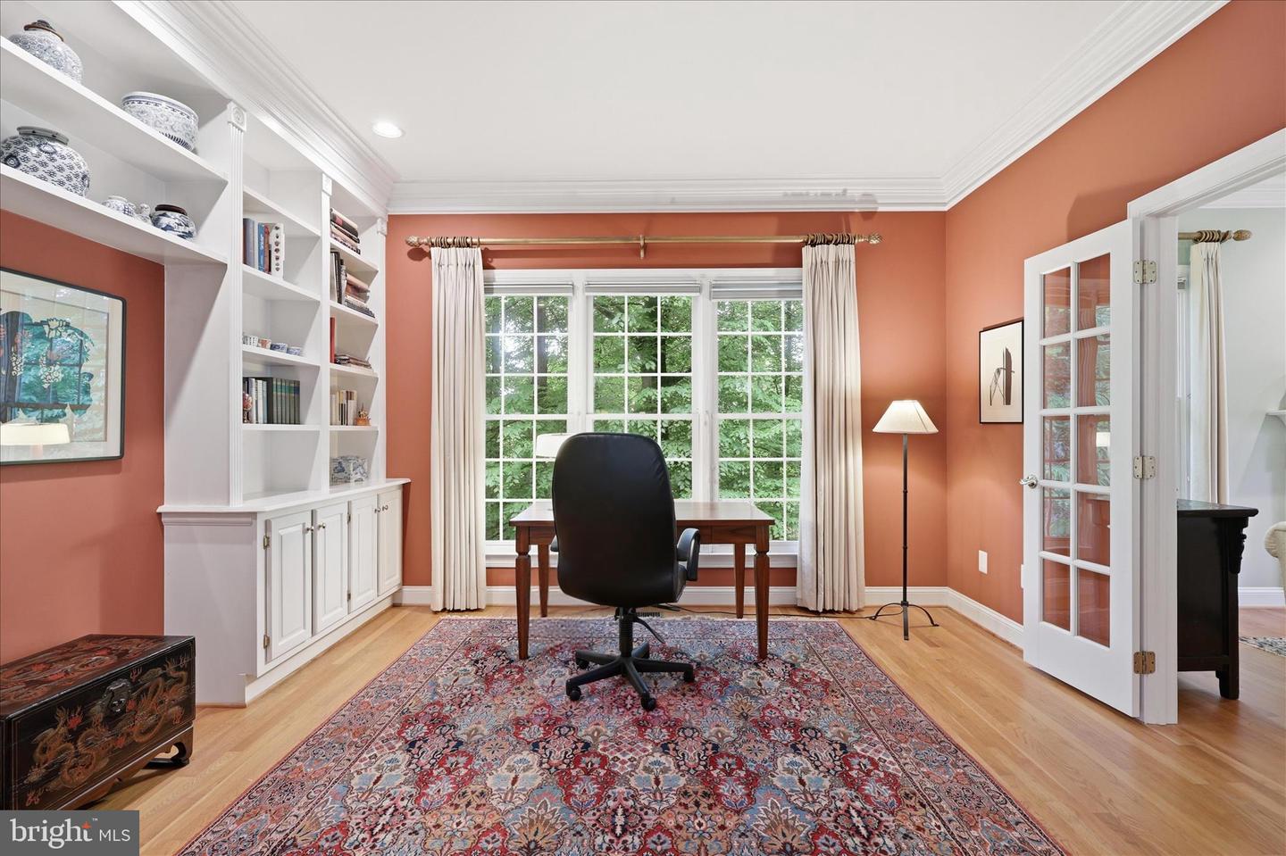 Oakton, Virginia, 22124, United States, 5 Bedrooms Bedrooms, ,5 BathroomsBathrooms,Residential,Pending,2045766
