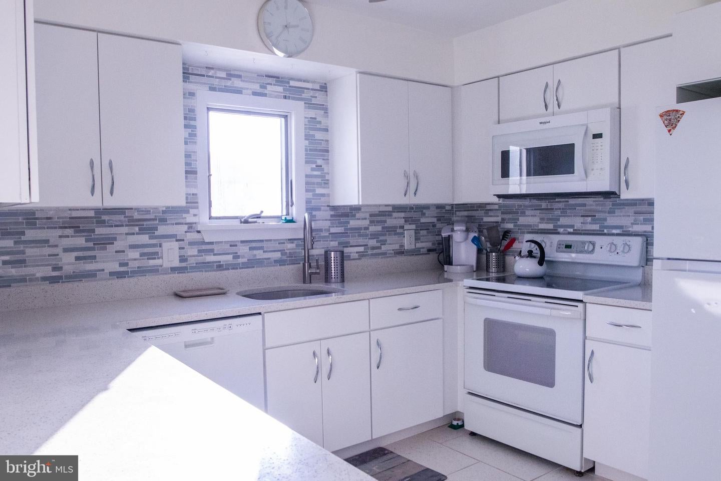 Longport, New Jersey, 08403, United States, 3 Bedrooms Bedrooms, ,2 BathroomsBathrooms,Residential,Active,1936141