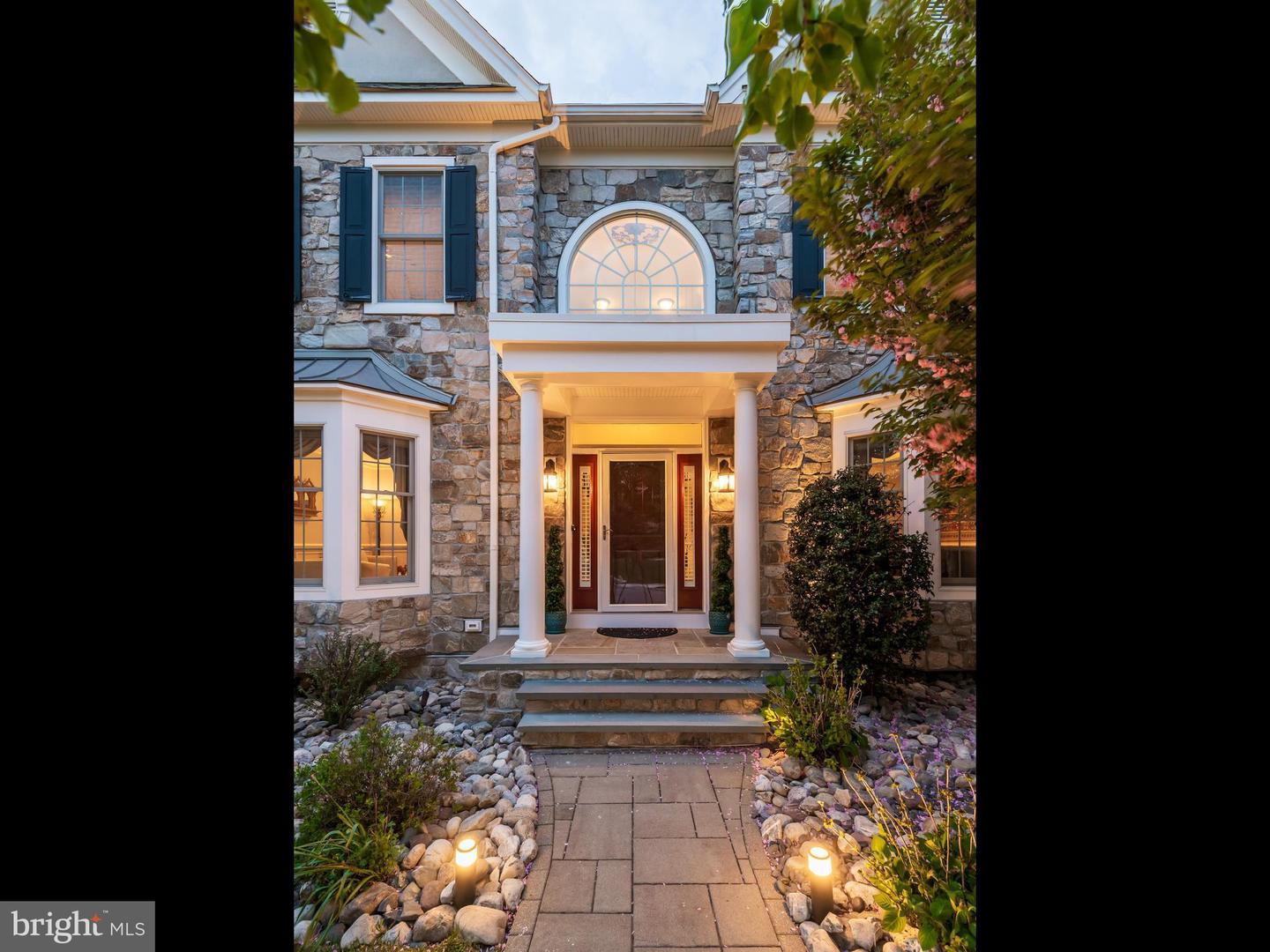Newtown Square, Pennsylvania, 19073, United States, 4 Bedrooms Bedrooms, ,4 BathroomsBathrooms,Residential,Active,2042221