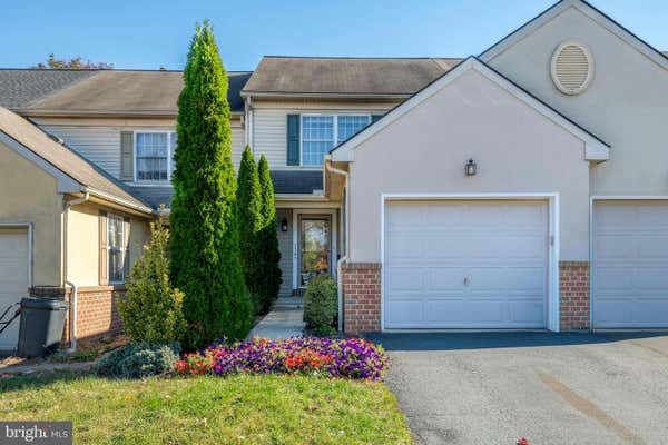 1545 QUEEN LN, LANCASTER, PA 17601 - Image 1