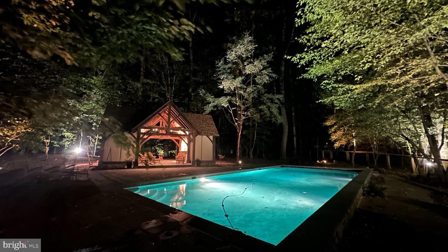 Fairfax Station, Virginia, 22039, United States, 5 Bedrooms Bedrooms, ,5 BathroomsBathrooms,Residential,Active,1943756