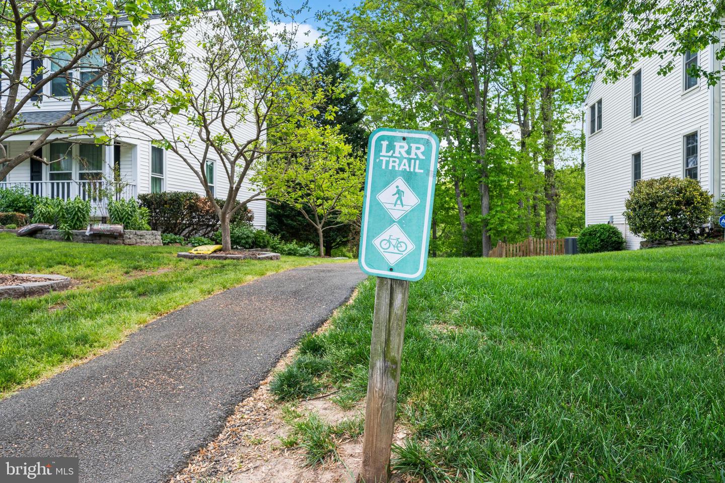 Clifton, Virginia, 20124, United States, 4 Bedrooms Bedrooms, ,4 BathroomsBathrooms,Residential,Active,2041351