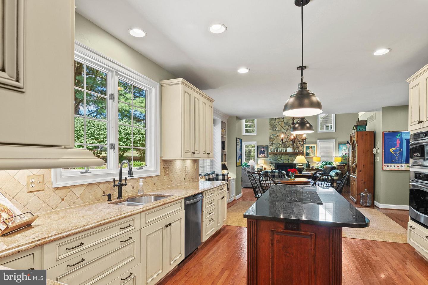 Columbia, Maryland, 21044, United States, 4 Bedrooms Bedrooms, ,3 BathroomsBathrooms,Residential,Active,1934807