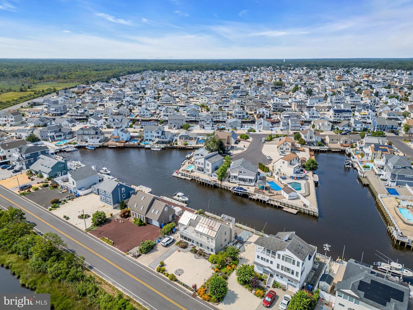 Manahawkin, New Jersey, 08050, United States, 4 Bedrooms Bedrooms, ,2 BathroomsBathrooms,Residential,Active,1919073