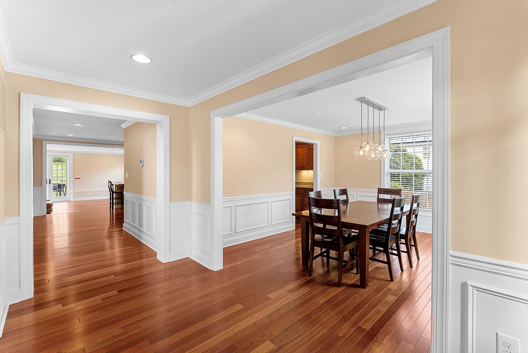 Annandale, Virginia, 22003, United States, 4 Bedrooms Bedrooms, ,4 BathroomsBathrooms,Residential,Active,2044601