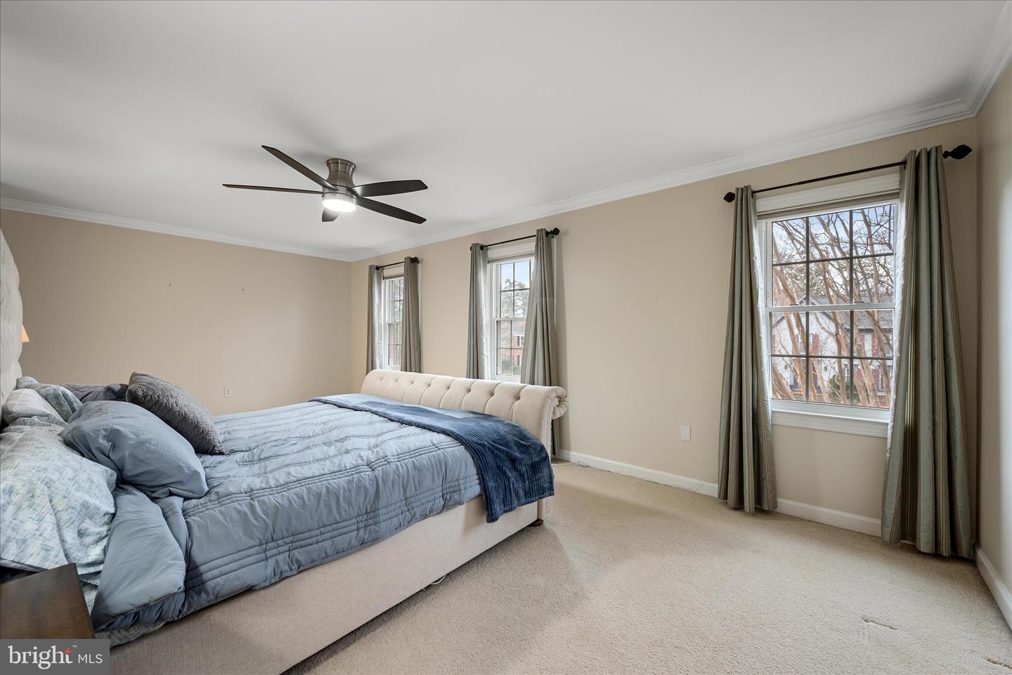 Centreville, Virginia, 20120, United States, 4 Bedrooms Bedrooms, ,3 BathroomsBathrooms,Residential,Active,2015484