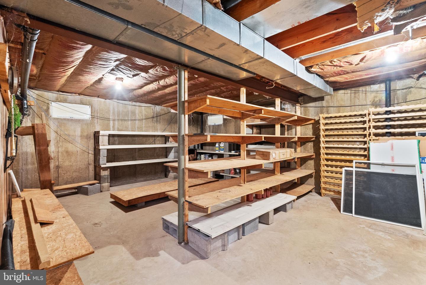 Amissville, Virginia, 20106, United States, 7 Bedrooms Bedrooms, ,4 BathroomsBathrooms,Residential,Active,1849572