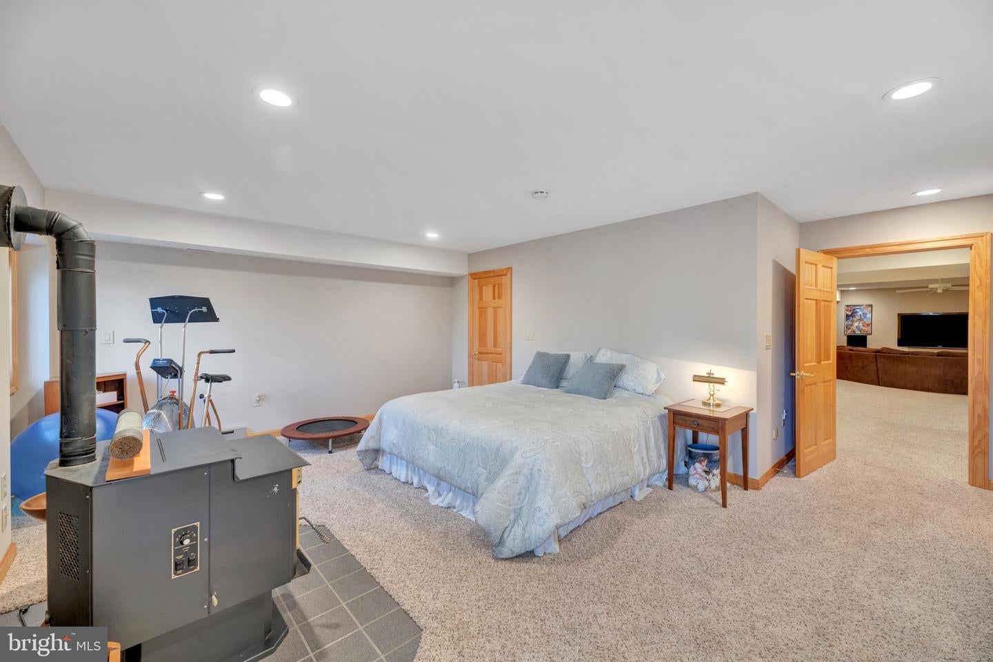 Ellicott City, Maryland, 21042, United States, 5 Bedrooms Bedrooms, ,5 BathroomsBathrooms,Residential,Active,1988714