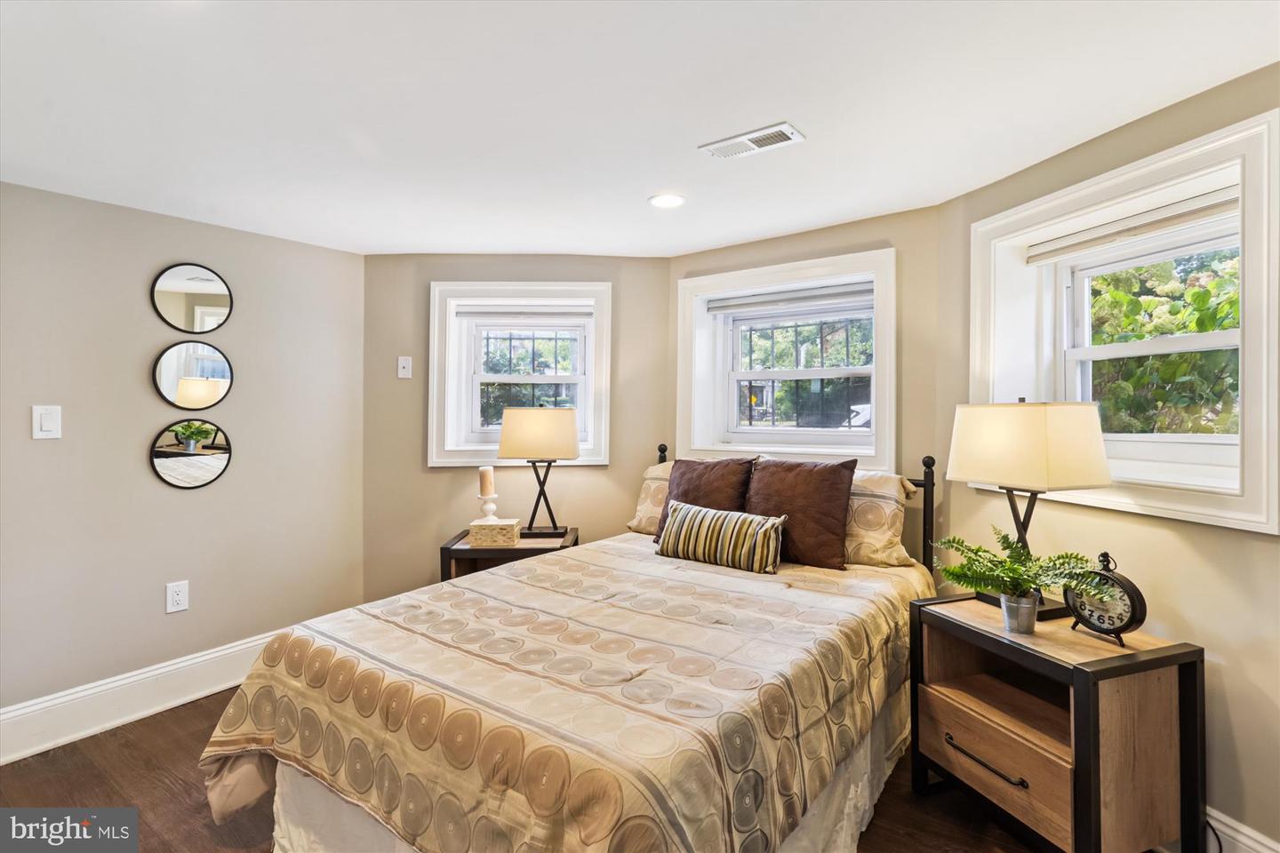 Washington, District Of Columbia, 20011, United States, 4 Bedrooms Bedrooms, ,4 BathroomsBathrooms,Residential,Active,1936099