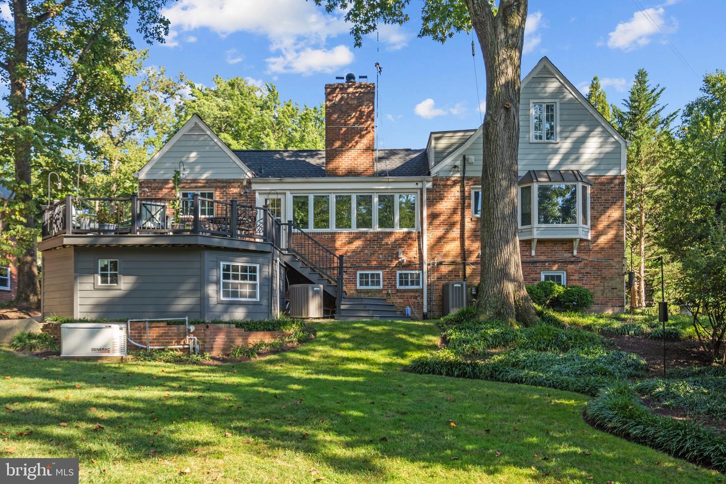 Arlington, Virginia, 22207, United States, 5 Bedrooms Bedrooms, ,4 BathroomsBathrooms,Residential,Active,1943764