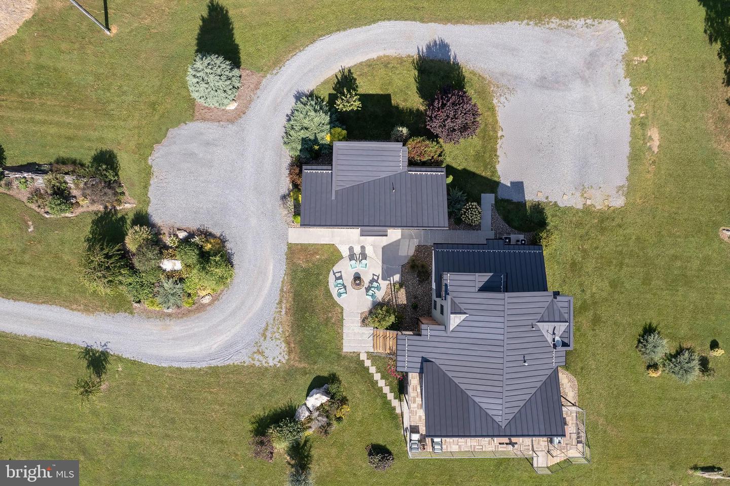 Berryville, Virginia, 22611, United States, 4 Bedrooms Bedrooms, ,4 BathroomsBathrooms,Residential,Active,1945547