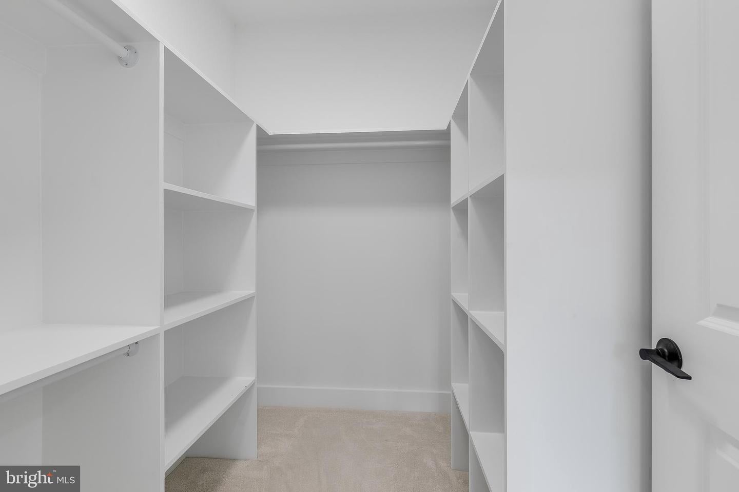 Alexandria, Virginia, 22306, United States, 6 Bedrooms Bedrooms, ,6 BathroomsBathrooms,Residential,Active,1899212