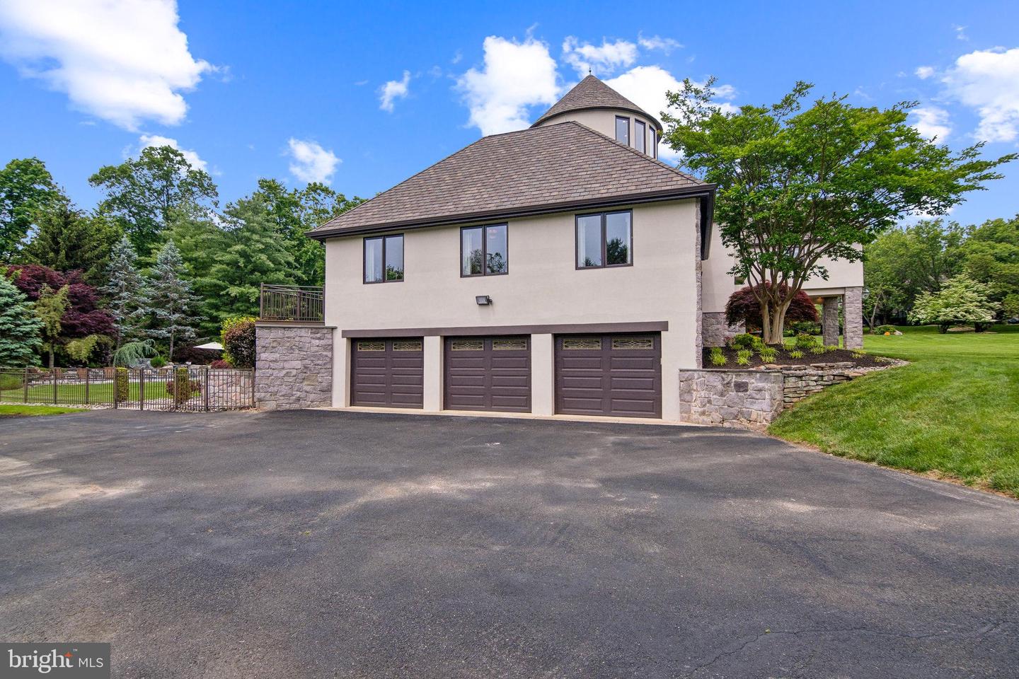 Newtown, Pennsylvania, 18940, United States, 6 Bedrooms Bedrooms, ,6 BathroomsBathrooms,Residential,Active,1849543