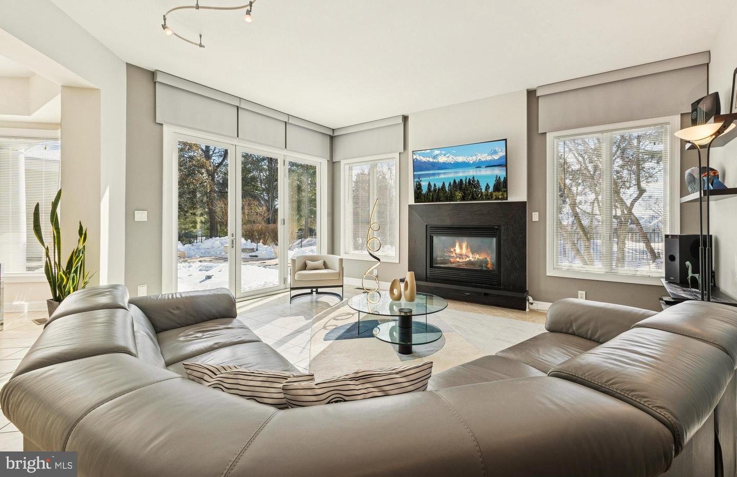 Gainesville, Virginia, 20155, United States, 3 Bedrooms Bedrooms, ,5 BathroomsBathrooms,Residential,Active,2015424