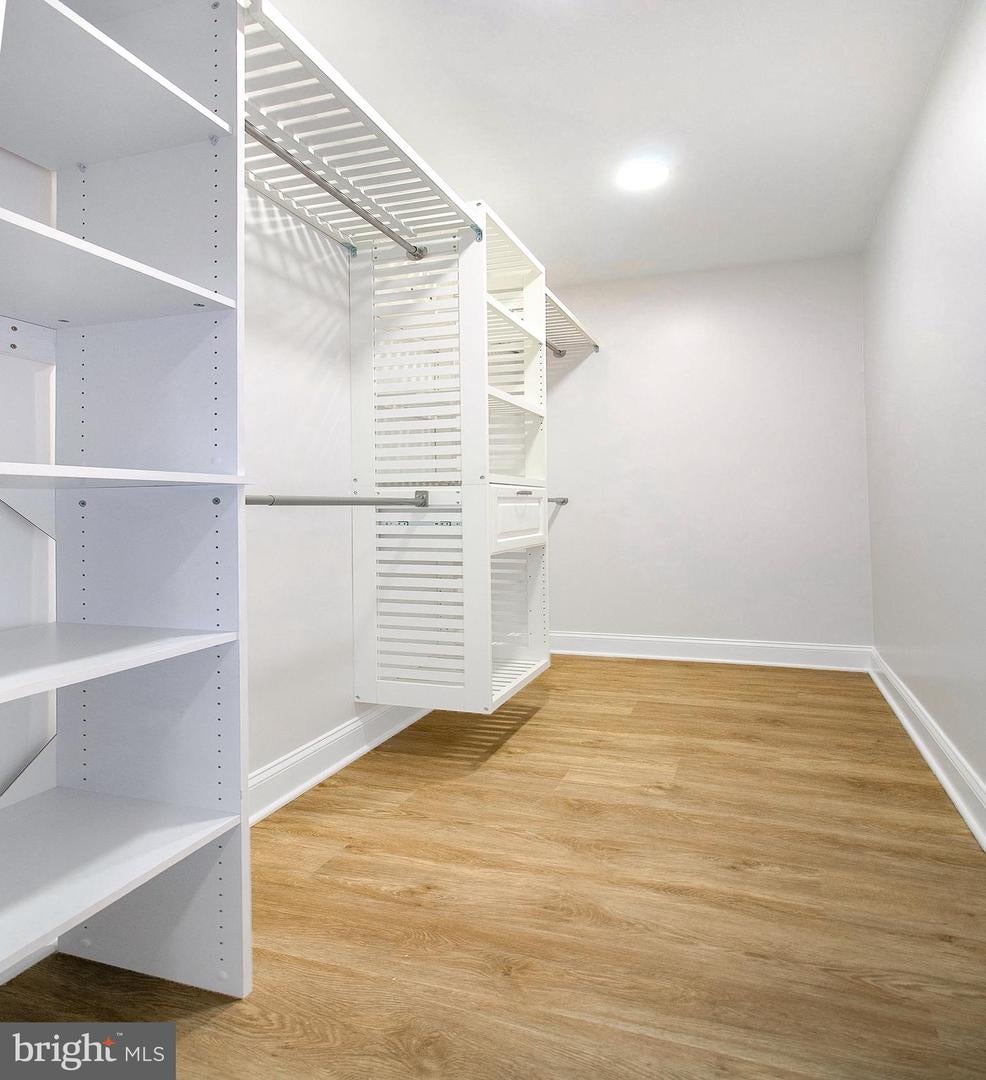 Ashburn, Virginia, 20147, United States, 5 Bedrooms Bedrooms, ,4 BathroomsBathrooms,Residential,Active,1988483