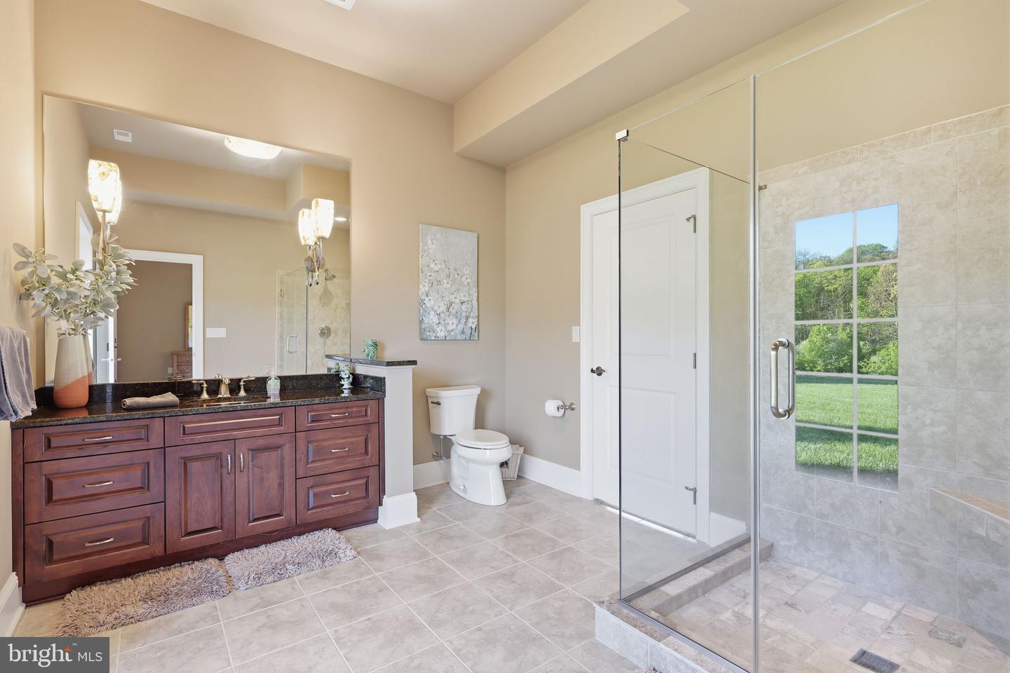 Perched at the pinnacle of an exclusive Upper Makefield Township encla – image 83