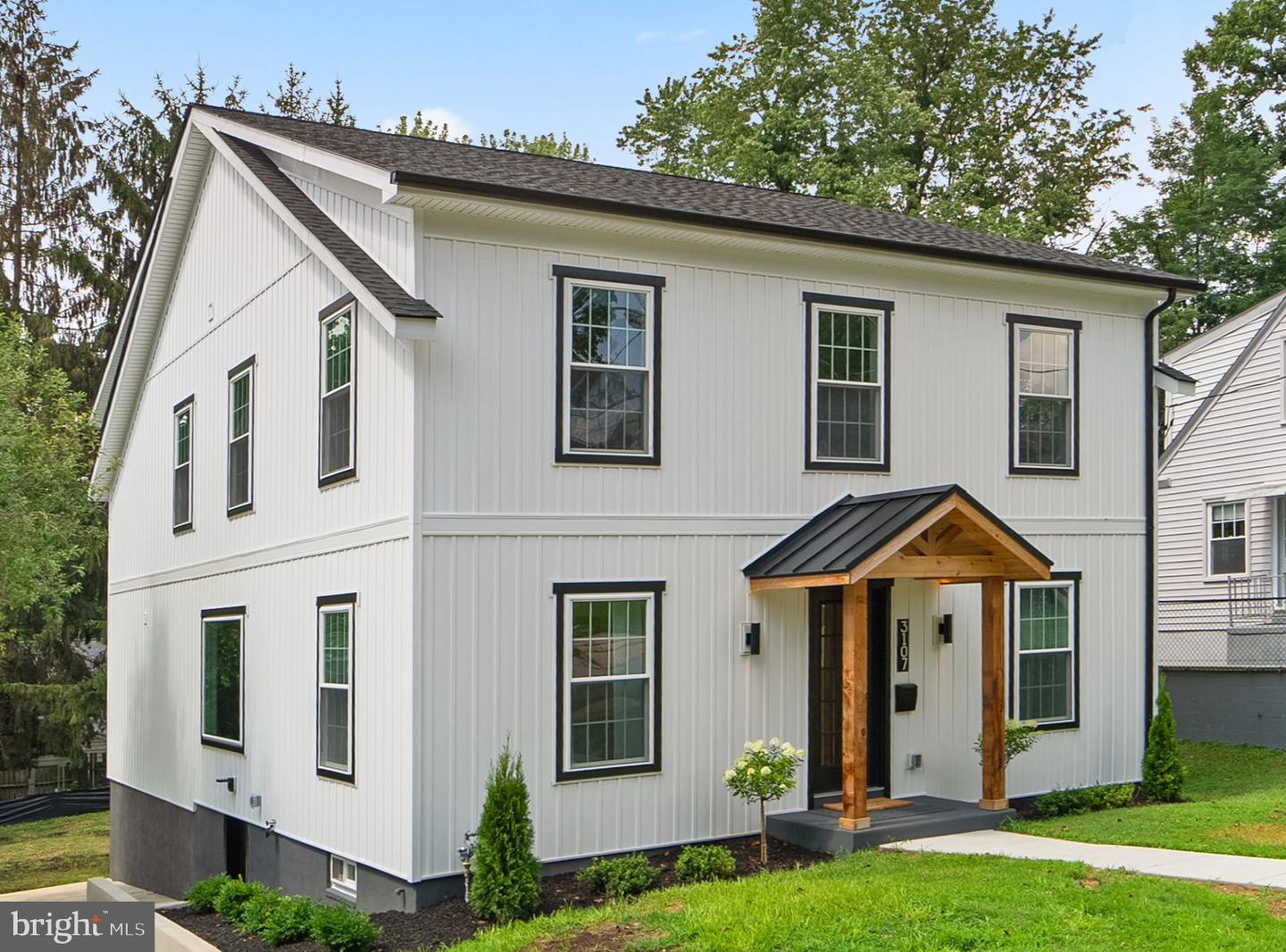 Kensington, Maryland, 20895, United States, 5 Bedrooms Bedrooms, ,4 BathroomsBathrooms,Residential,Active,1904171