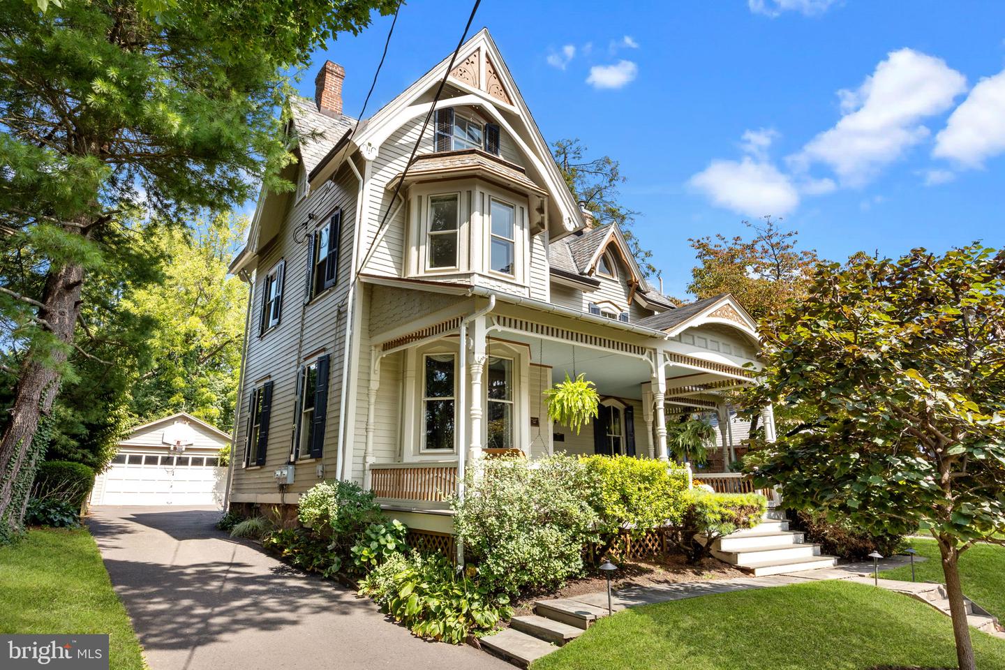 Newtown, Pennsylvania, 18940, United States, 5 Bedrooms Bedrooms, ,3 BathroomsBathrooms,Residential,Active,2011886