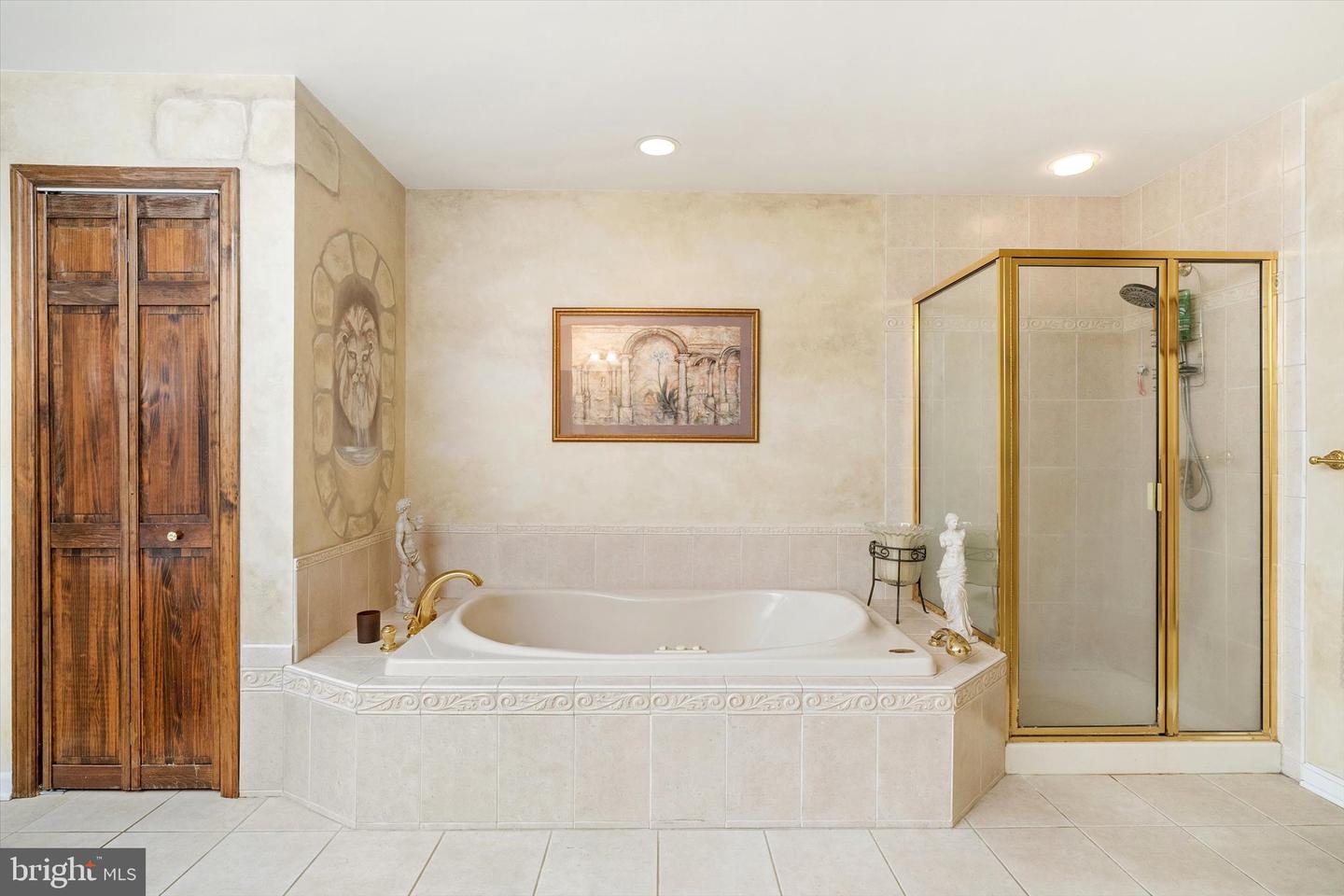 Robbinsville, New Jersey, 08691, United States, 6 Bedrooms Bedrooms, ,6 BathroomsBathrooms,Residential,Active,1953417