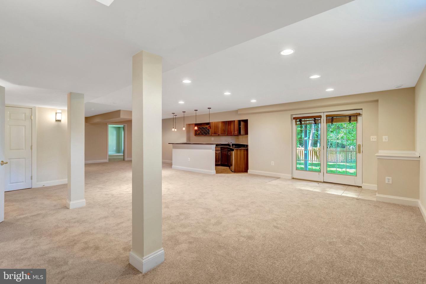 Haymarket, Virginia, 20169, United States, 5 Bedrooms Bedrooms, ,5 BathroomsBathrooms,Residential,Pending,2031766