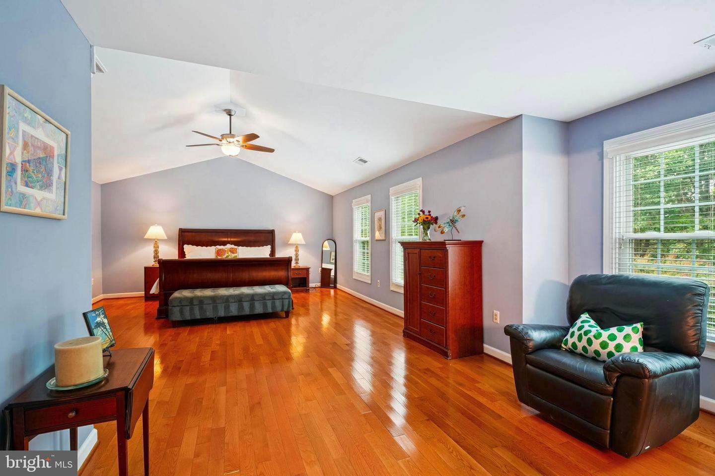 Centreville, Virginia, 20121, United States, 4 Bedrooms Bedrooms, ,5 BathroomsBathrooms,Residential,Active,1914622