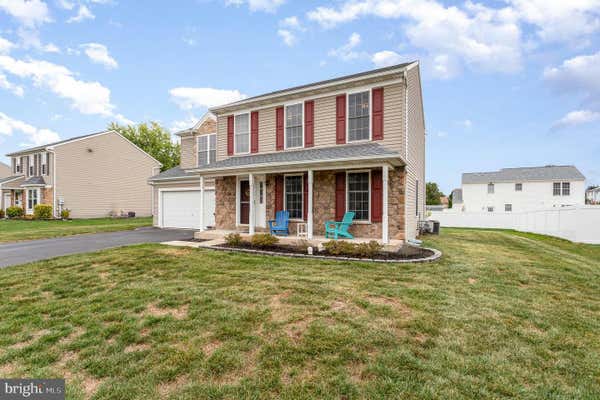 35 JOAN DR, YORK, PA 17404, photo 2 of 29