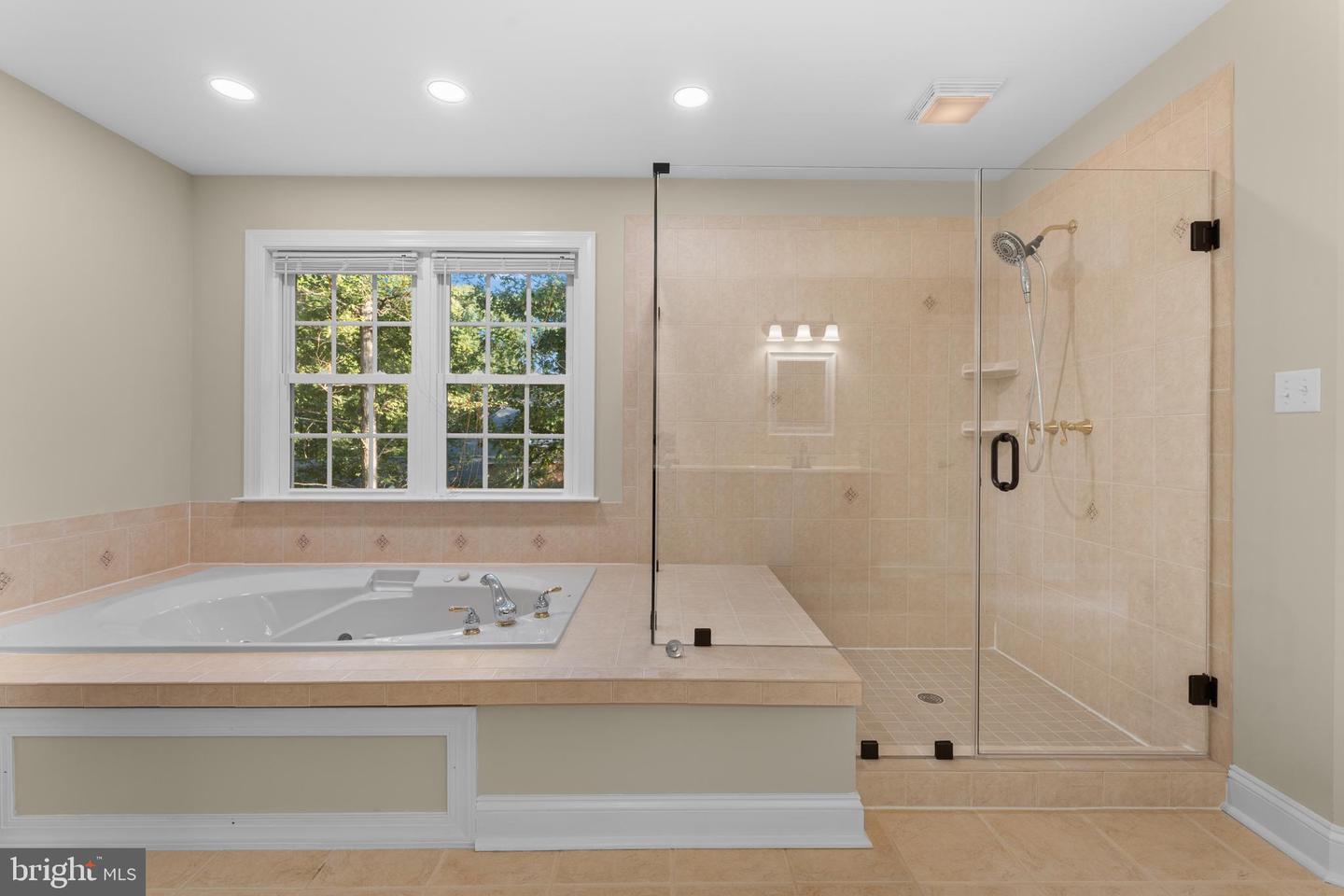 Spotsylvania, Virginia, 22553, United States, 5 Bedrooms Bedrooms, ,5 BathroomsBathrooms,Residential,Active,1936606