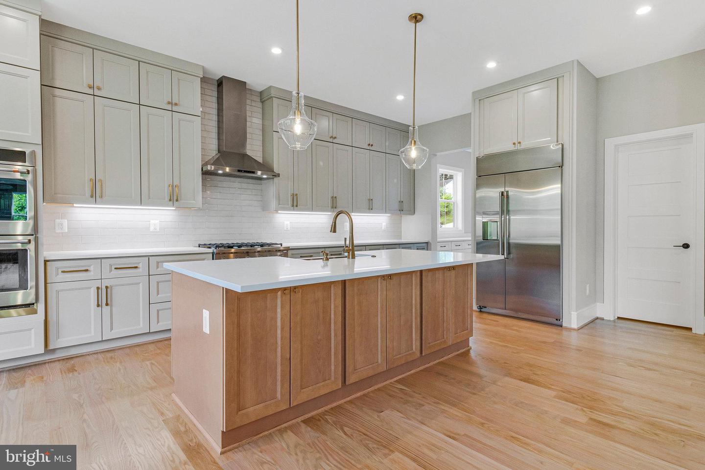 Falls Church, Virginia, 22046, United States, 7 Bedrooms Bedrooms, ,7 BathroomsBathrooms,Residential,Active,2006868