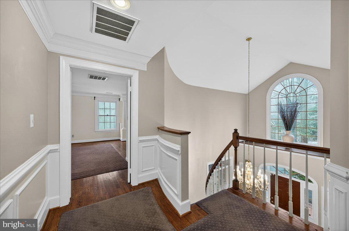 Clifton, Virginia, 20124, United States, 5 Bedrooms Bedrooms, ,6 BathroomsBathrooms,Residential,Active,2025639