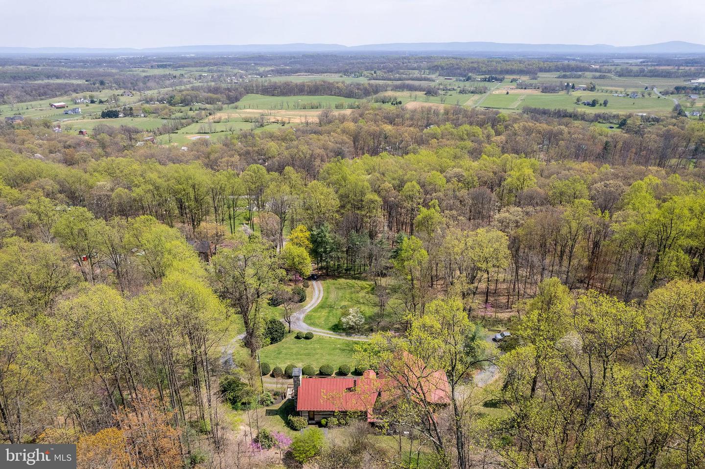 Winchester, Virginia, 22602, United States, 4 Bedrooms Bedrooms, ,4 BathroomsBathrooms,Residential,Active,2041509