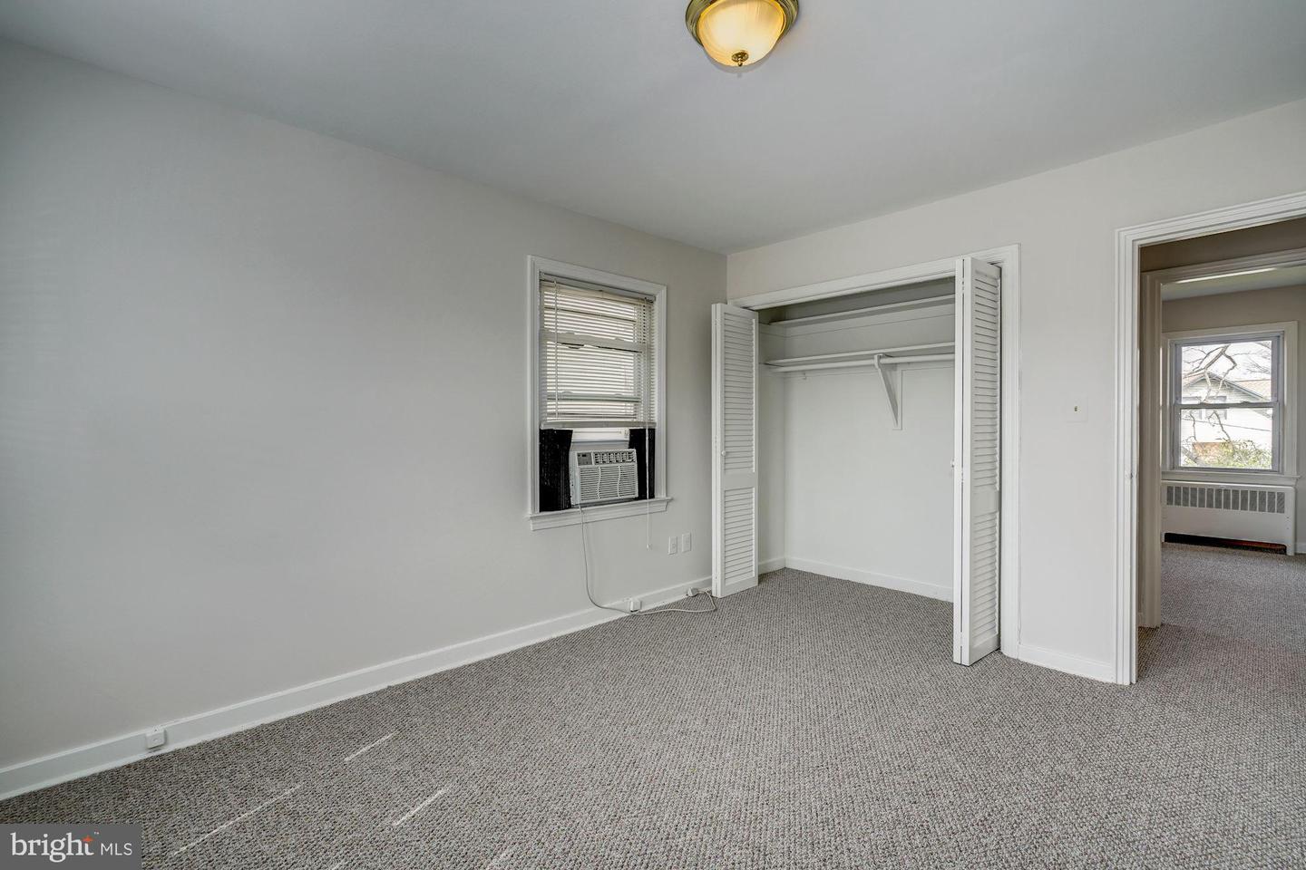 Arlington, Virginia, 22201, United States, 5 Bedrooms Bedrooms, ,3 BathroomsBathrooms,Residential,Active,1945268