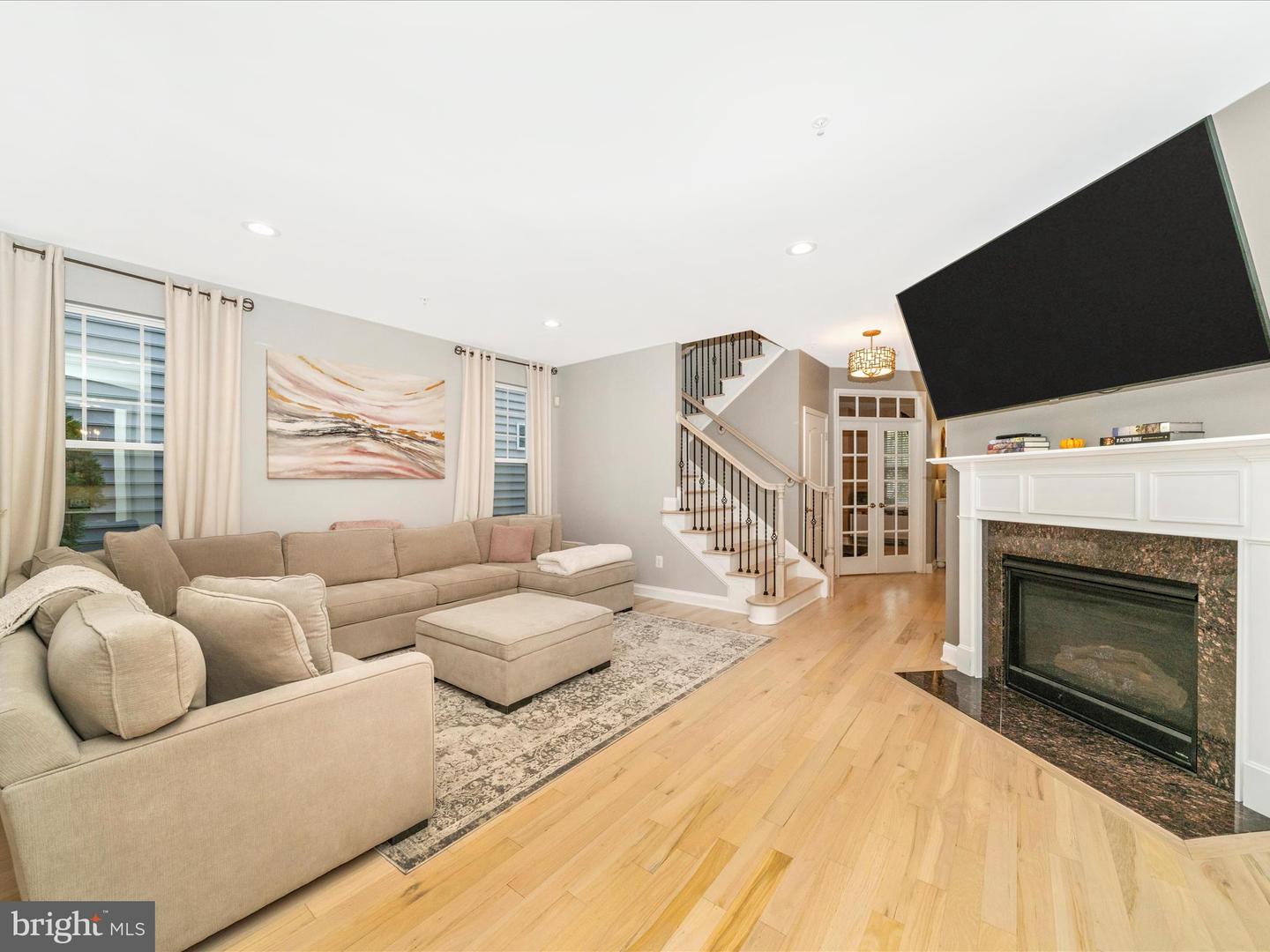 Clarksburg, Maryland, 20871, United States, 5 Bedrooms Bedrooms, ,4 BathroomsBathrooms,Residential,Active,1967123