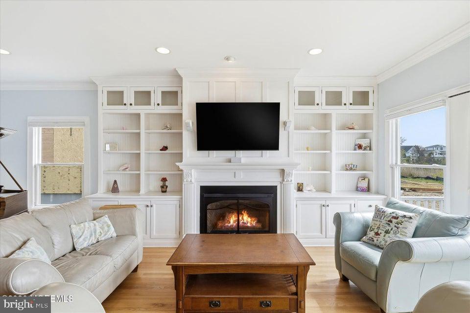 Point Pleasant Beach, New Jersey, 08742, United States, 5 Bedrooms Bedrooms, ,4 BathroomsBathrooms,Residential,Active,2043129