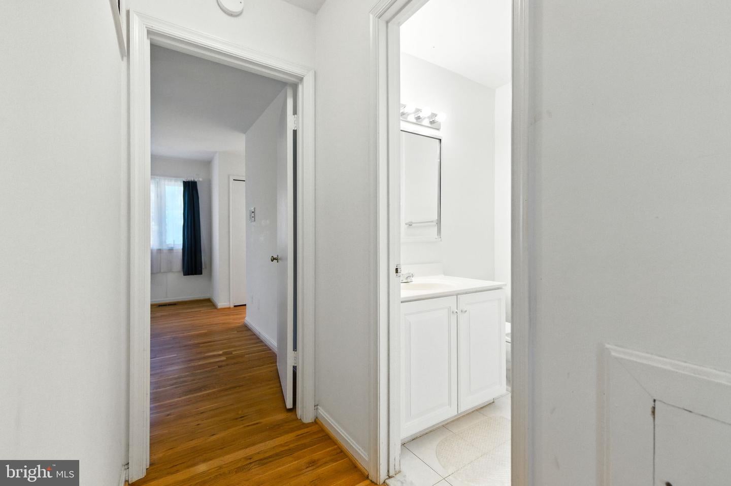 Mclean, Virginia, 22101, United States, 5 Bedrooms Bedrooms, ,3 BathroomsBathrooms,Residential,Active,1929396