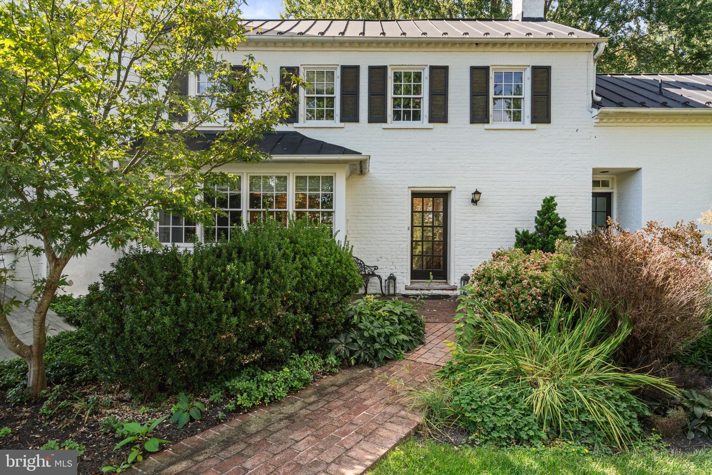 Leesburg, Virginia, 20175, United States, 4 Bedrooms Bedrooms, ,5 BathroomsBathrooms,Residential,Active,2011862