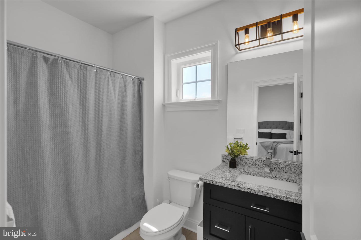 Lititz, Pennsylvania, 17543, United States, 5 Bedrooms Bedrooms, ,6 BathroomsBathrooms,Residential,Active,2045017