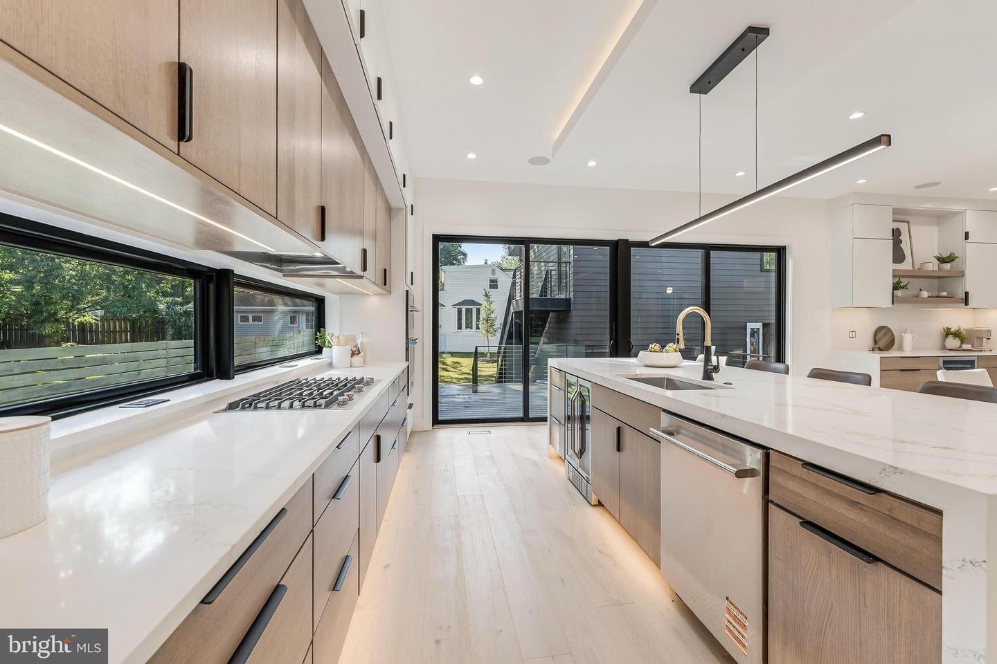 Falls Church, Virginia, 22042, United States, 6 Bedrooms Bedrooms, ,6 BathroomsBathrooms,Residential,Active,2011212