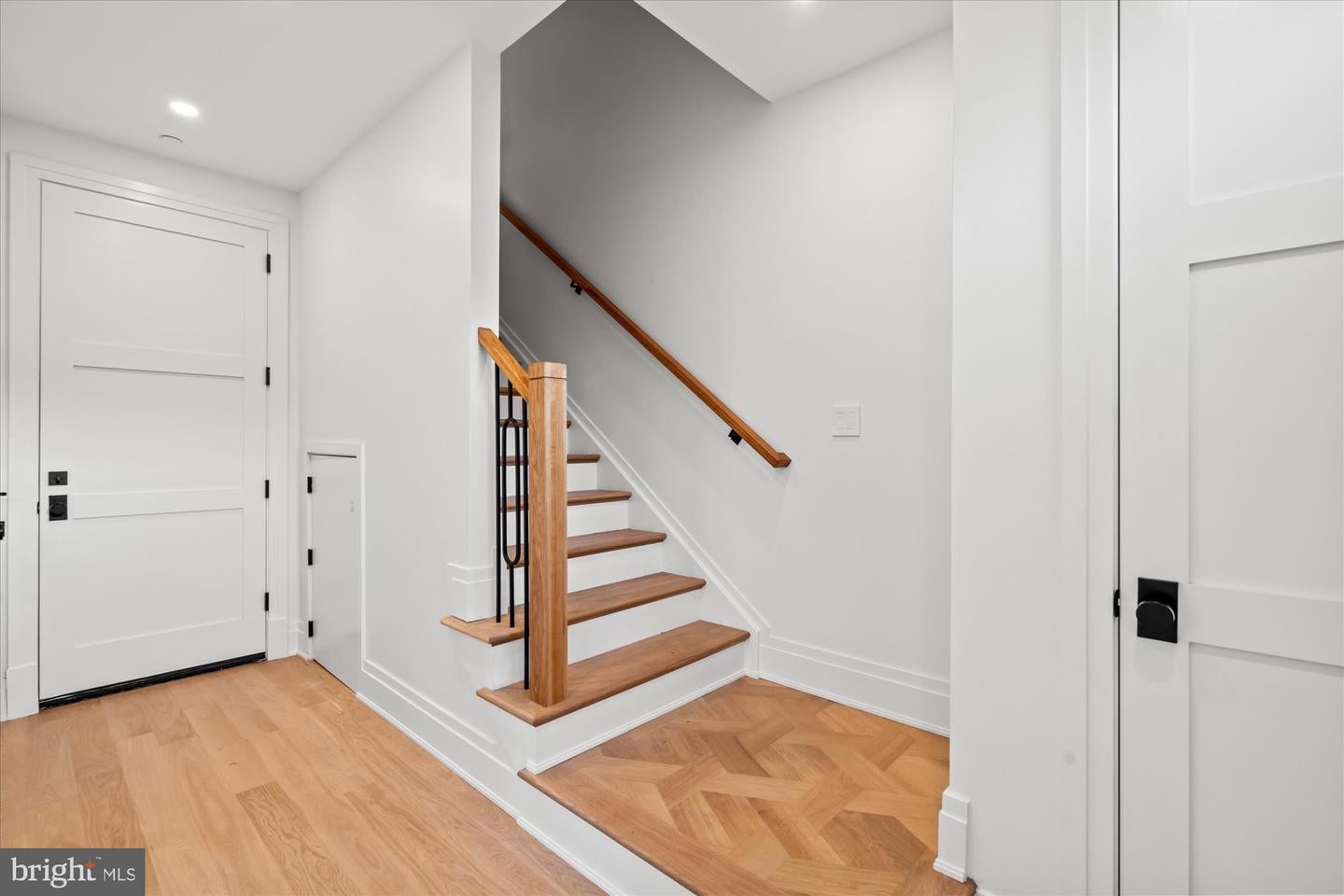 Alexandria, Virginia, 22314, United States, 4 Bedrooms Bedrooms, ,5 BathroomsBathrooms,Residential,Active,1962172