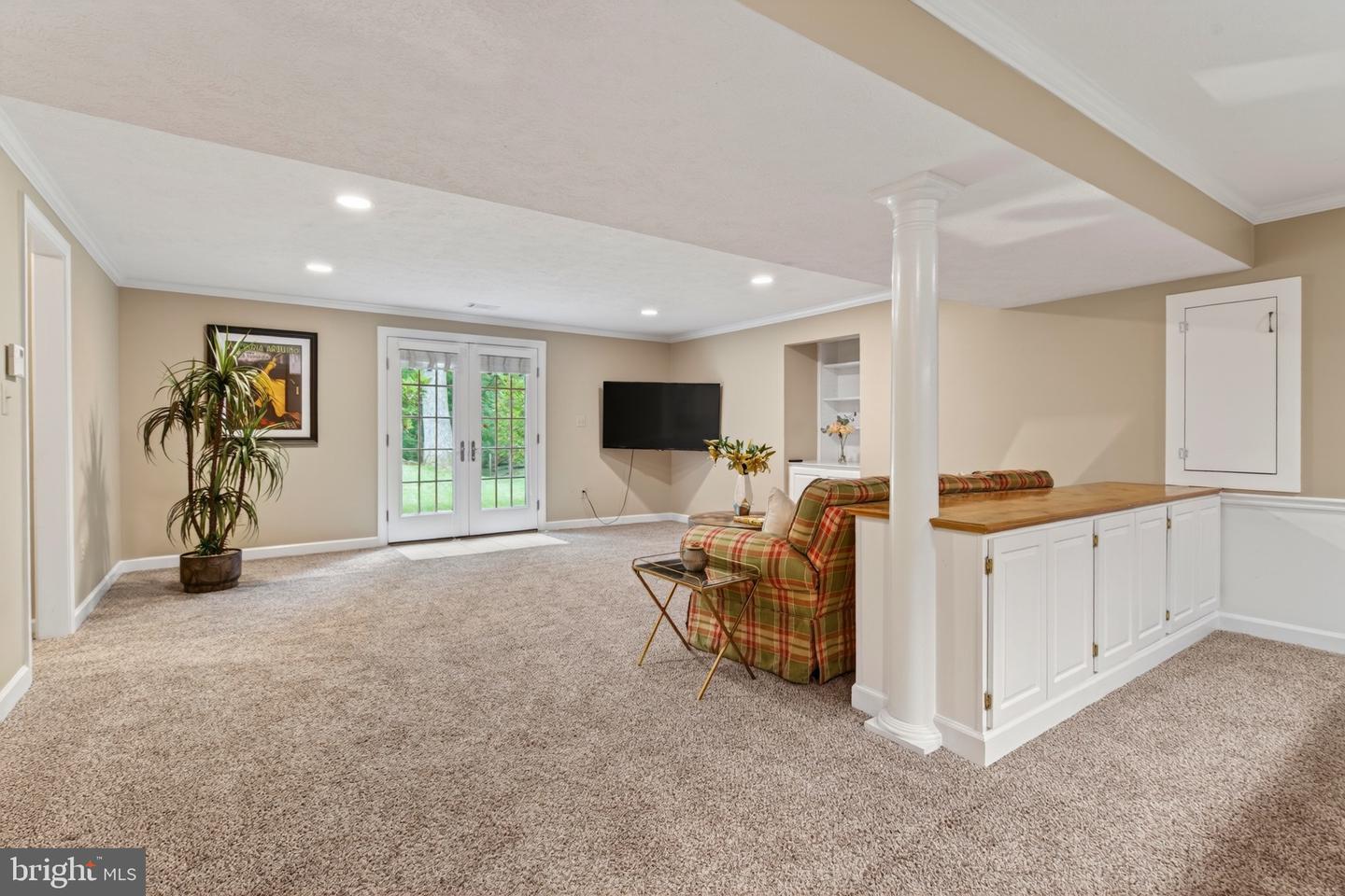 Fairfax Station, Virginia, 22039, United States, 5 Bedrooms Bedrooms, ,5 BathroomsBathrooms,Residential,Pending,2045787