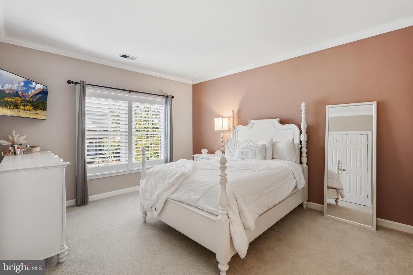 Haymarket, Virginia, 20169, United States, 5 Bedrooms Bedrooms, ,5 BathroomsBathrooms,Residential,Active,1961953