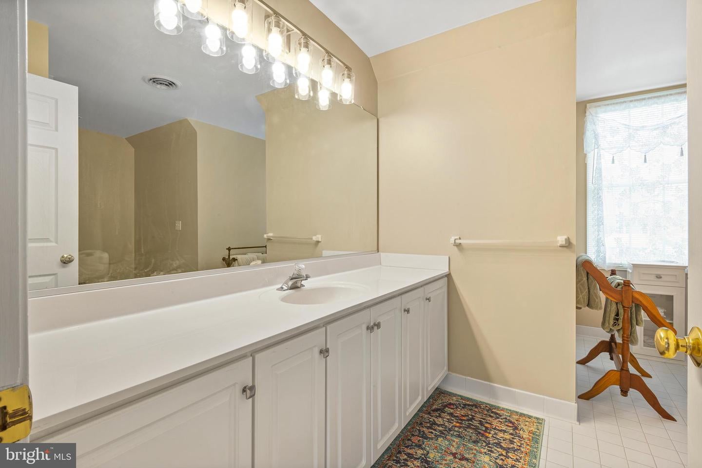 Annapolis, Maryland, 21403, United States, 4 Bedrooms Bedrooms, ,3 BathroomsBathrooms,Residential,Active,1941139