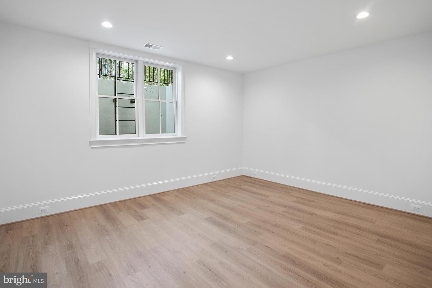 Arlington, Virginia, 22201, United States, 7 Bedrooms Bedrooms, ,8 BathroomsBathrooms,Residential,Active,1944105