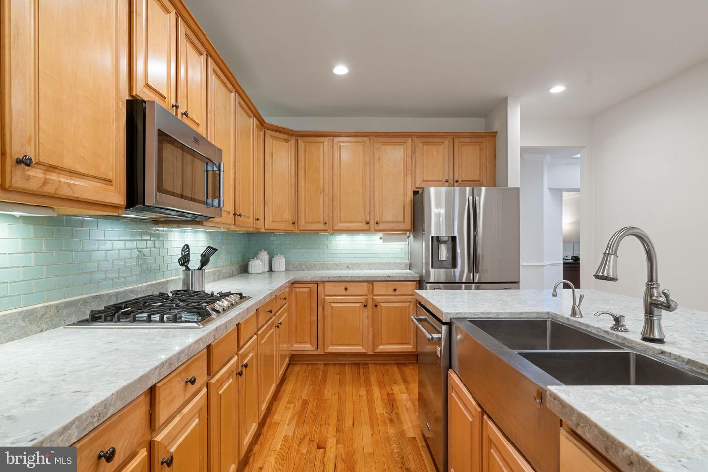 Springfield, Virginia, 22153, United States, 6 Bedrooms Bedrooms, ,6 BathroomsBathrooms,Residential,Active,2044593