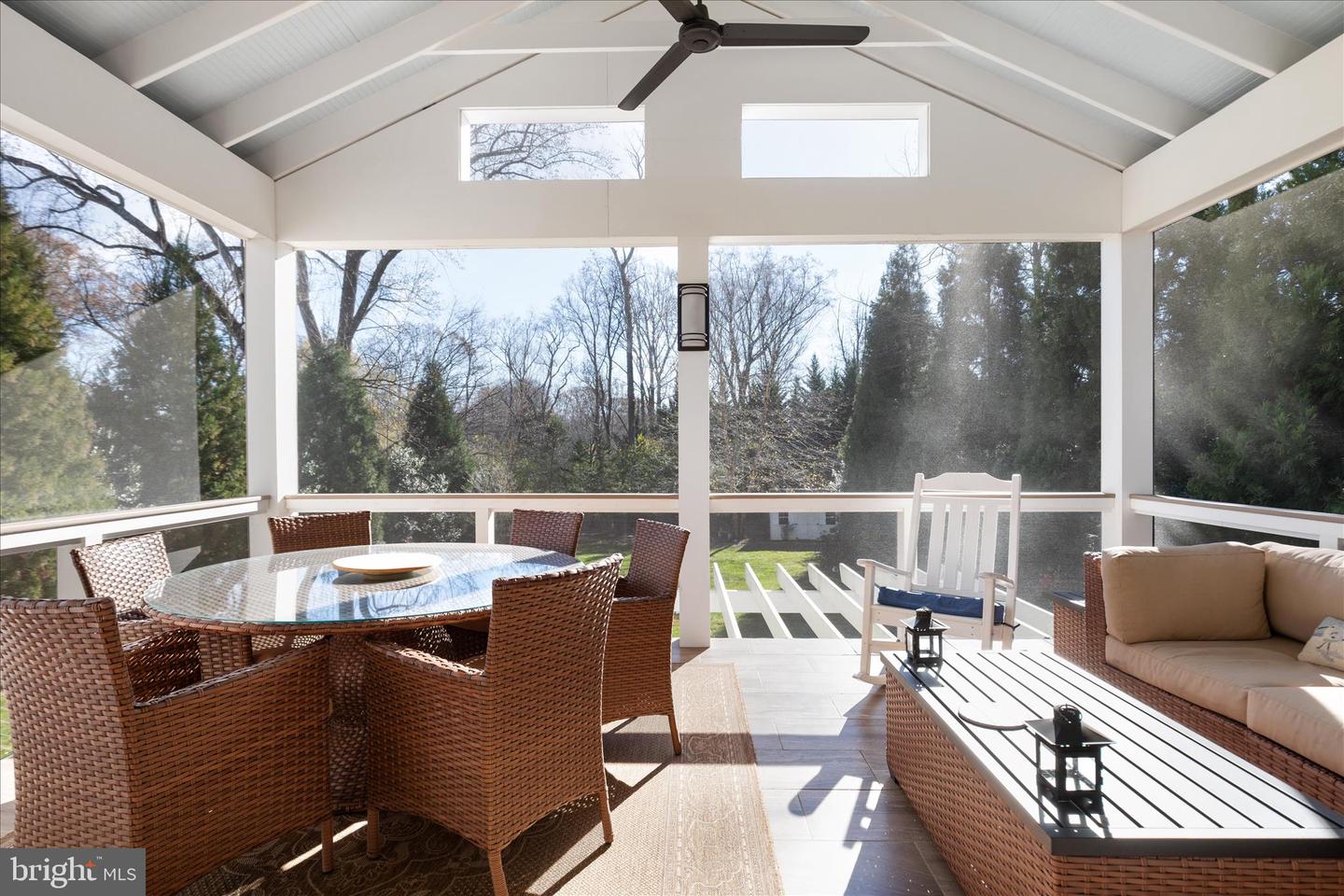 Vienna, Virginia, 22181, United States, 5 Bedrooms Bedrooms, ,4 BathroomsBathrooms,Residential,Active,2010162