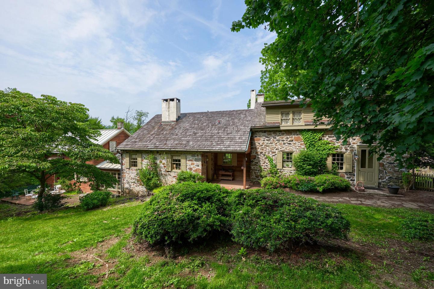 Reading, Pennsylvania, 19606, United States, 5 Bedrooms Bedrooms, ,4 BathroomsBathrooms,Residential,Active,2045028